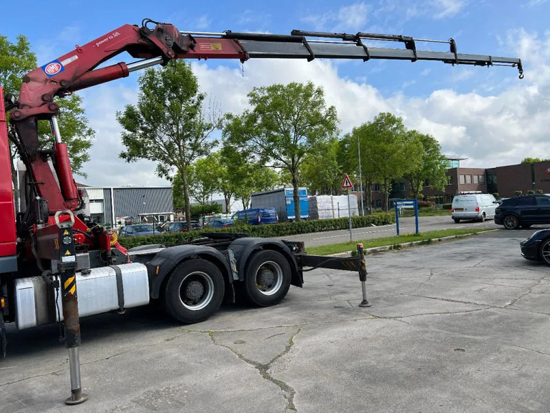 DAF XF 105.460 6X4 EURO 5 + HMF 4220 K6 + REMOTE CONTROL + RETARDER - Vilcējs: foto 2 DAF XF 105.460 6X4 EURO 5 + HMF 4220 K6 + REMOTE CONTROL + RETARDER - Vilcējs: foto 2
