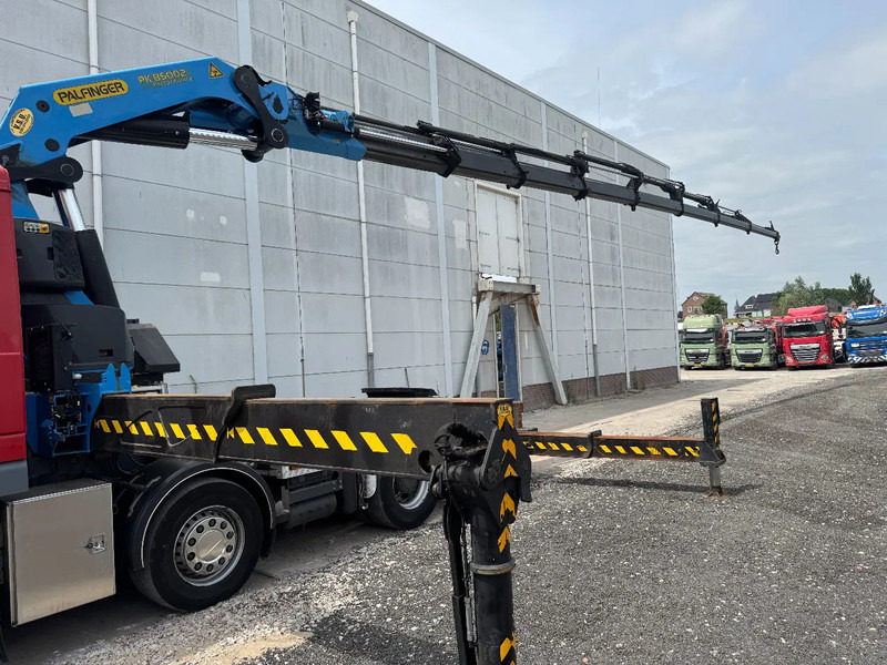 DAF XF 105.460 8X4 PALFINGER PK78002+ REMOTE CONTROL HUB REDUCTION TÜV TILL 03-2026 - Vilcējs: foto 4 DAF XF 105.460 8X4 PALFINGER PK78002+ REMOTE CONTROL HUB REDUCTION TÜV TILL 03-2026 - Vilcējs: foto 4