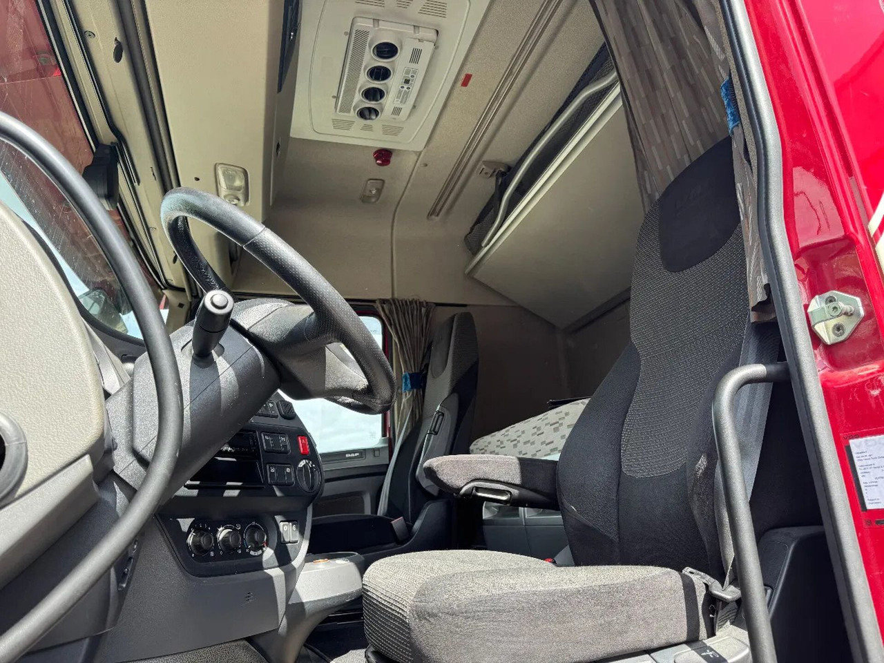 Vilcējs DAF XF 440 4X2 - EURO 6 + TÜV 03-2026: foto 8