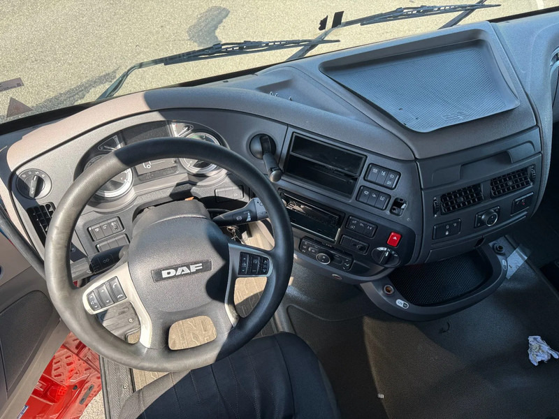 Vilcējs DAF XF 450 4X2 EURO 6 MEGA: foto 8