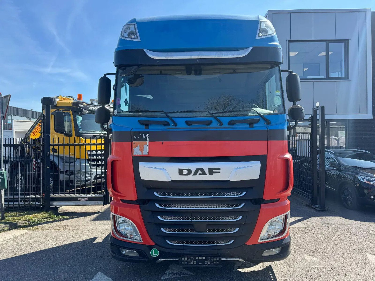 DAF XF 450 4X2 EURO 6 MEGA - Vilcējs: foto 2 DAF XF 450 4X2 EURO 6 MEGA - Vilcējs: foto 2