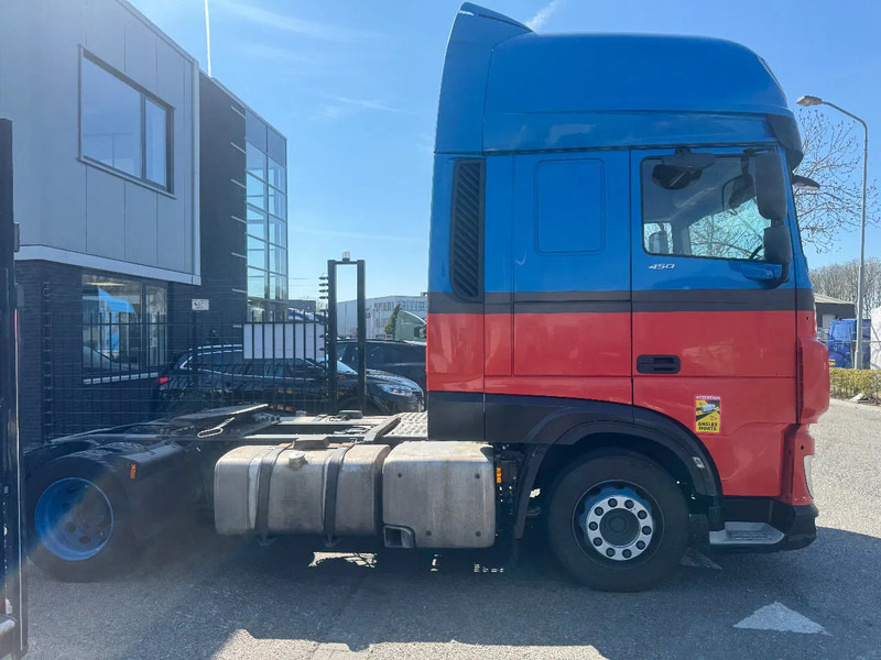 DAF XF 450 4X2 EURO 6 - Vilcējs: foto 4 DAF XF 450 4X2 EURO 6 - Vilcējs: foto 4