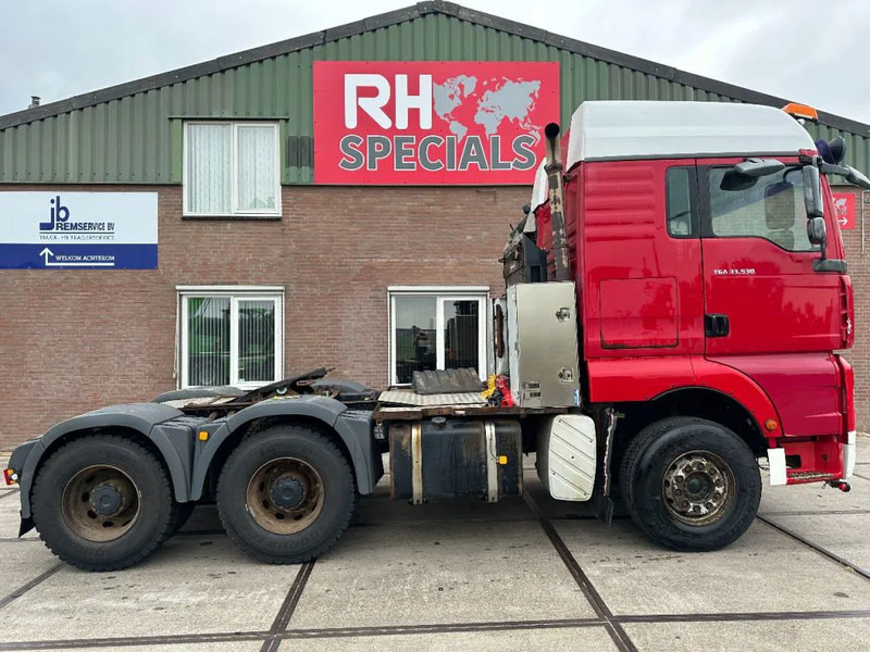 MAN TGA 33.530 6X4 MANUEL GEARBOX 70 TON - Vilcējs: foto 1 MAN TGA 33.530 6X4 MANUEL GEARBOX 70 TON - Vilcējs: foto 1