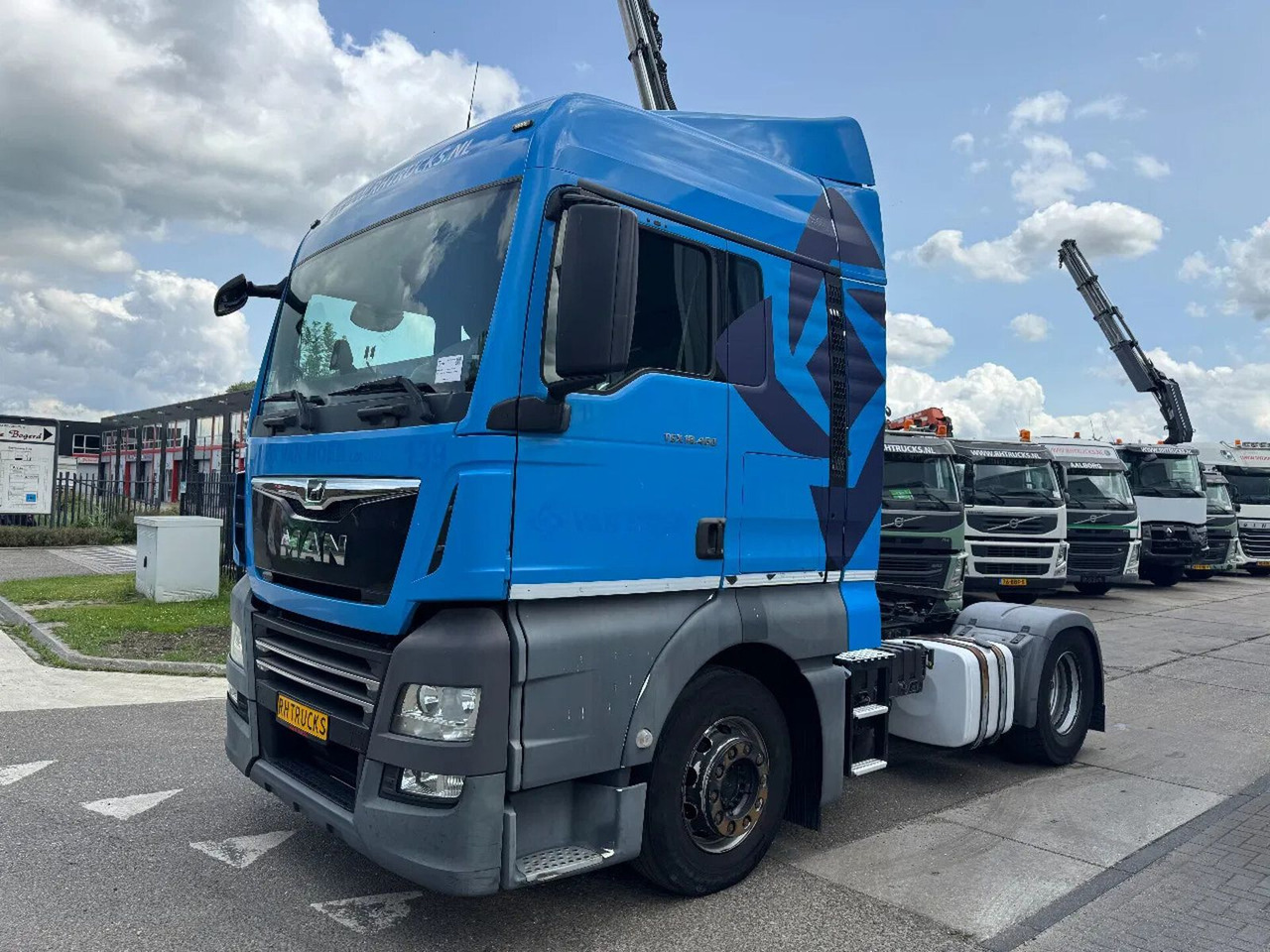 MAN TGX 18.460 4X2 EURO 6 ONLY 439042 KM TÜV TILL 02 - Vilcējs: foto 1 MAN TGX 18.460 4X2 EURO 6 ONLY 439042 KM TÜV TILL 02 - Vilcējs: foto 1