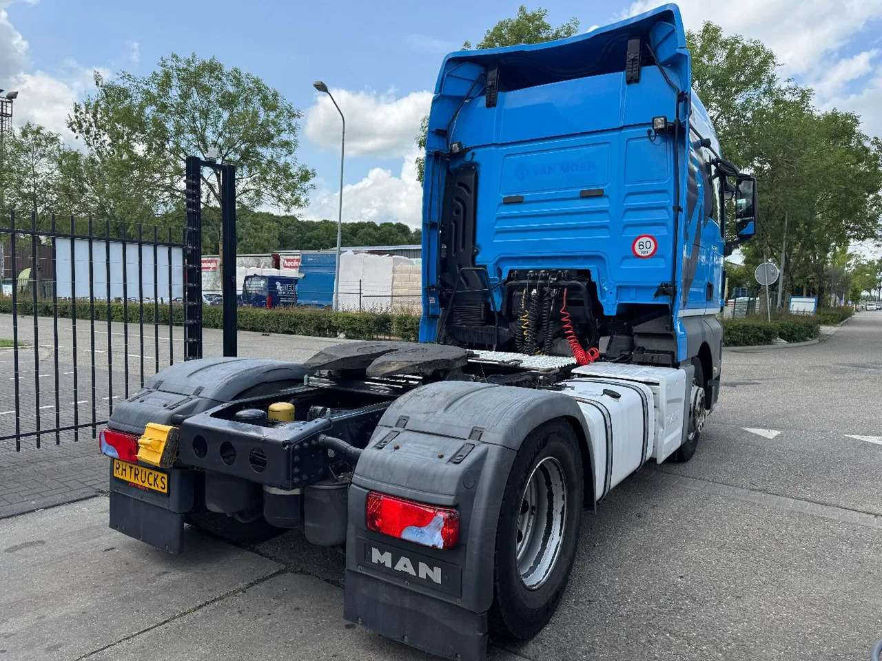 MAN TGX 18.460 4X2 EURO 6 ONLY 439042 KM TÜV TILL 02 - Vilcējs: foto 4 MAN TGX 18.460 4X2 EURO 6 ONLY 439042 KM TÜV TILL 02 - Vilcējs: foto 4