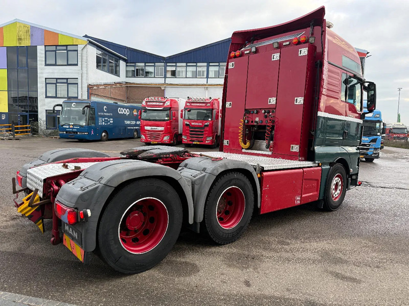 MAN TGX 28.560 6X2 EURO 6 - GCW: 90 TON - ONLY 406.587 KM - Vilcējs: foto 4 MAN TGX 28.560 6X2 EURO 6 - GCW: 90 TON - ONLY 406.587 KM - Vilcējs: foto 4