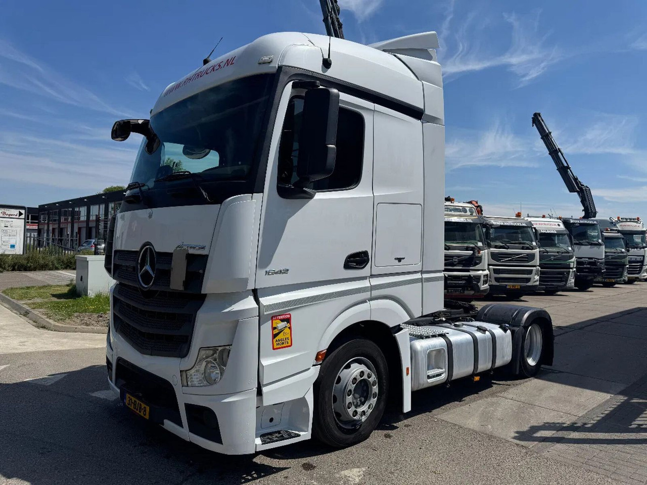 Mercedes-Benz Actros 1842 4X2 - EURO 6 + HEFSCHOTEL + ROCKINGE - Vilcējs: foto 1 Mercedes-Benz Actros 1842 4X2 - EURO 6 + HEFSCHOTEL + ROCKINGE - Vilcējs: foto 1