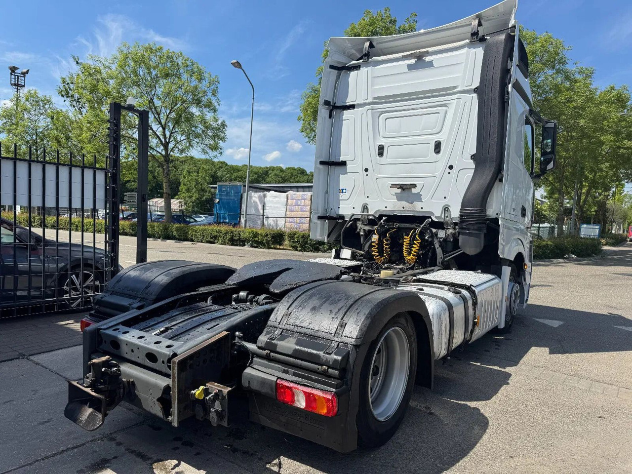 Mercedes-Benz Actros 1842 4X2 - EURO 6 + HEFSCHOTEL + ROCKINGE - Vilcējs: foto 4 Mercedes-Benz Actros 1842 4X2 - EURO 6 + HEFSCHOTEL + ROCKINGE - Vilcējs: foto 4