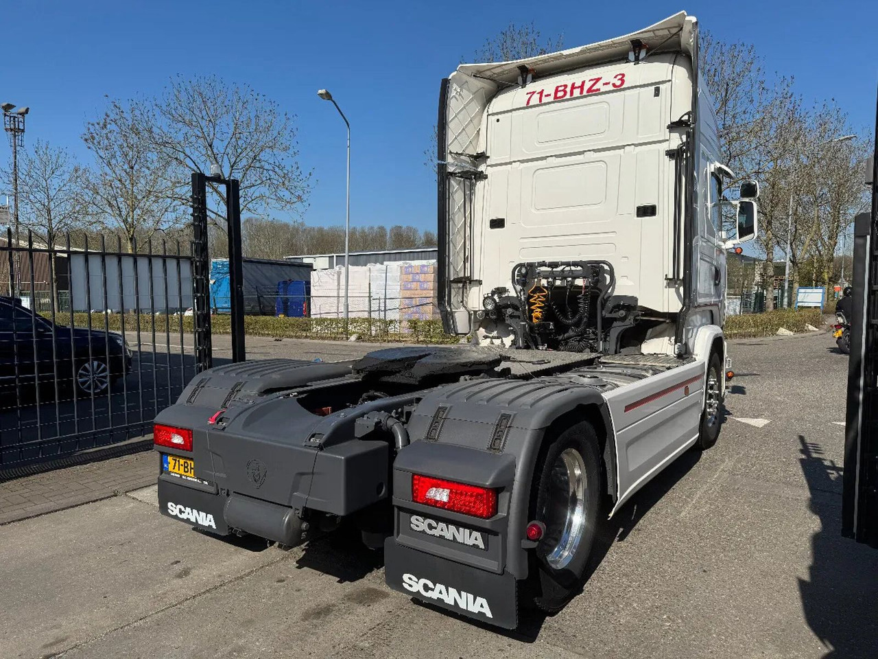 Scania R450 4X2 EURO 6 RETARDER SKIRTS TÜV TILL 01-2026 - Vilcējs: foto 5 Scania R450 4X2 EURO 6 RETARDER SKIRTS TÜV TILL 01-2026 - Vilcējs: foto 5