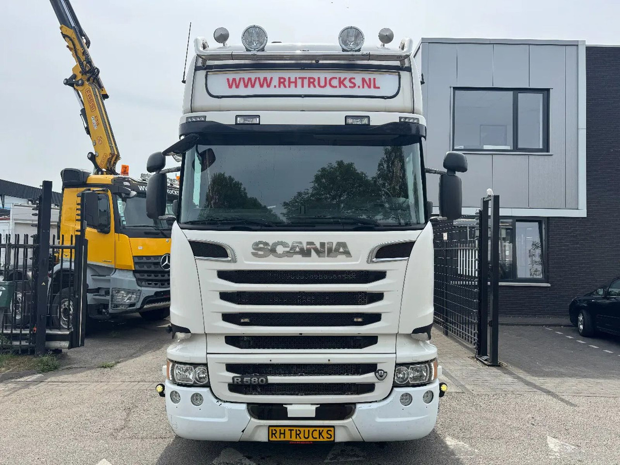 Scania R580 V8 6X2 EURO 6 LEATHER NAVI HYDRAULIC - Vilcējs: foto 2 Scania R580 V8 6X2 EURO 6 LEATHER NAVI HYDRAULIC - Vilcējs: foto 2
