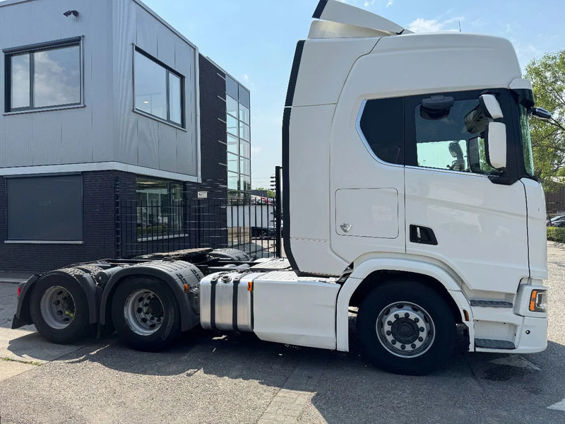 Scania R580 V8 NGS 6X4 EURO 6 RETARDER - Vilcējs: foto 4 Scania R580 V8 NGS 6X4 EURO 6 RETARDER - Vilcējs: foto 4