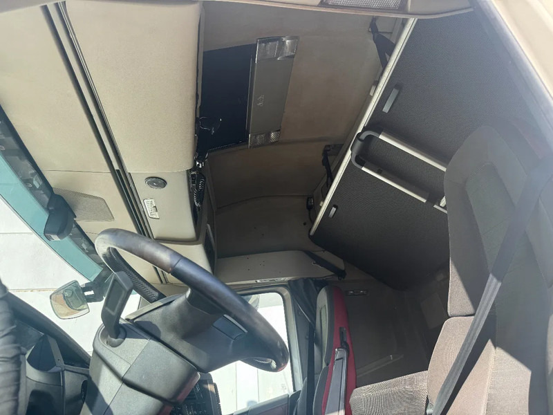 Vilcējs Volvo FH 13.540 8X4, 150 TON, INTARDER, 566862 KM: foto 10