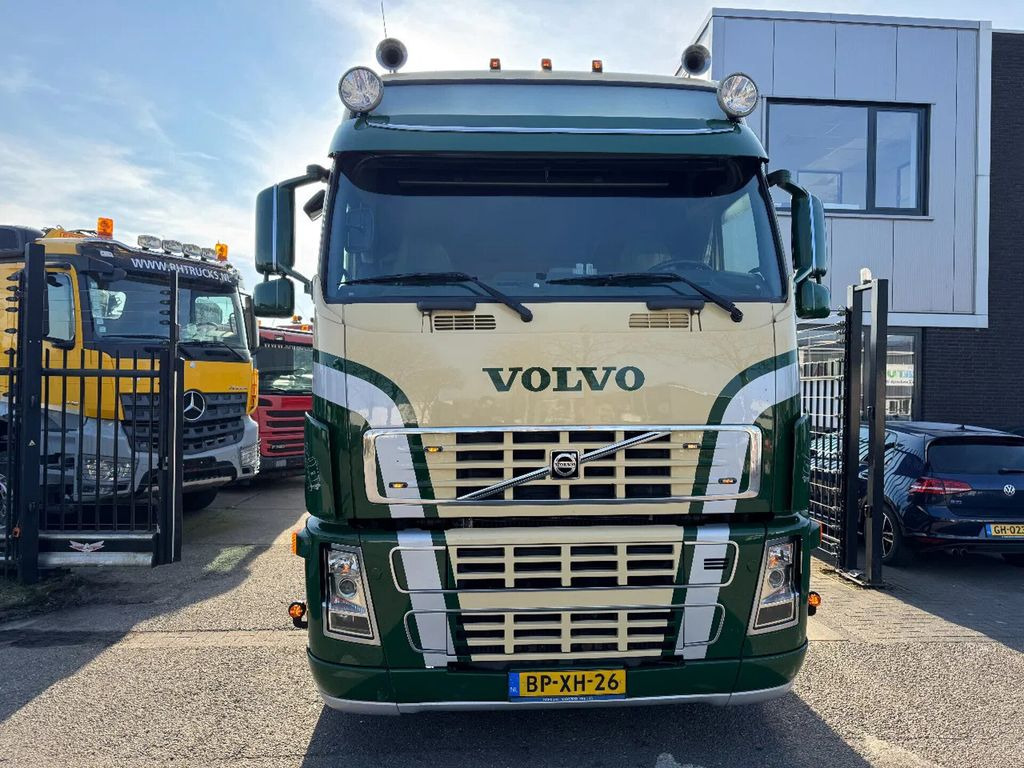 Volvo FH 16.550 4X2 - EURO 3 + FULL SPOILER + MANUAL G - Vilcējs: foto 2 Volvo FH 16.550 4X2 - EURO 3 + FULL SPOILER + MANUAL G - Vilcējs: foto 2