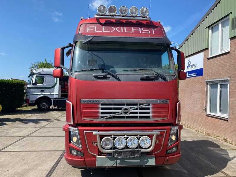 Volvo FH 16.700 FH16-700 8X4 140 TON FULL STEEL - Vilcējs: foto 3 Volvo FH 16.700 FH16-700 8X4 140 TON FULL STEEL - Vilcējs: foto 3