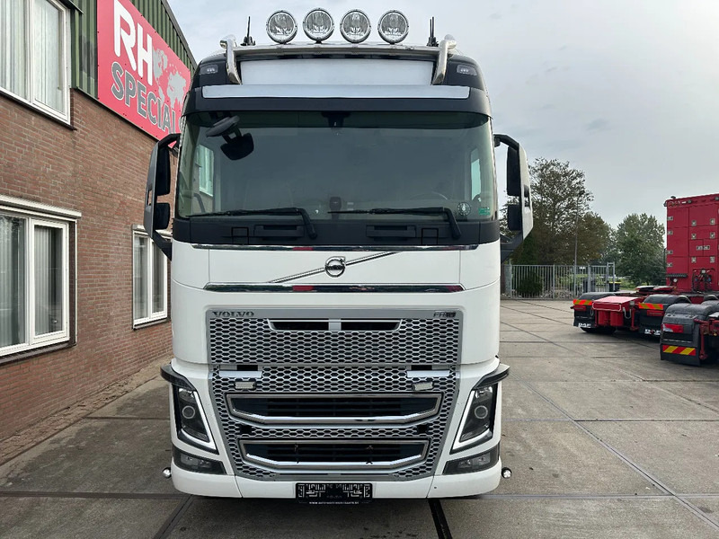 Volvo FH 16.750 8X4, 180 TON POWER STEERING HYDRAULIC - Vilcējs: foto 3 Volvo FH 16.750 8X4, 180 TON POWER STEERING HYDRAULIC - Vilcējs: foto 3
