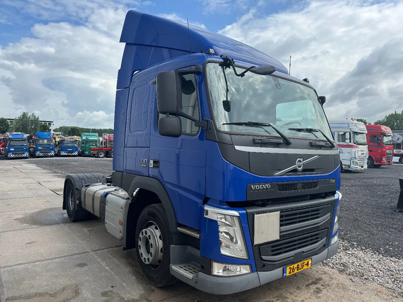 Volvo FM 330 4X2 EURO 6 TÜV TILL 02-2026 - Vilcējs: foto 3 Volvo FM 330 4X2 EURO 6 TÜV TILL 02-2026 - Vilcējs: foto 3
