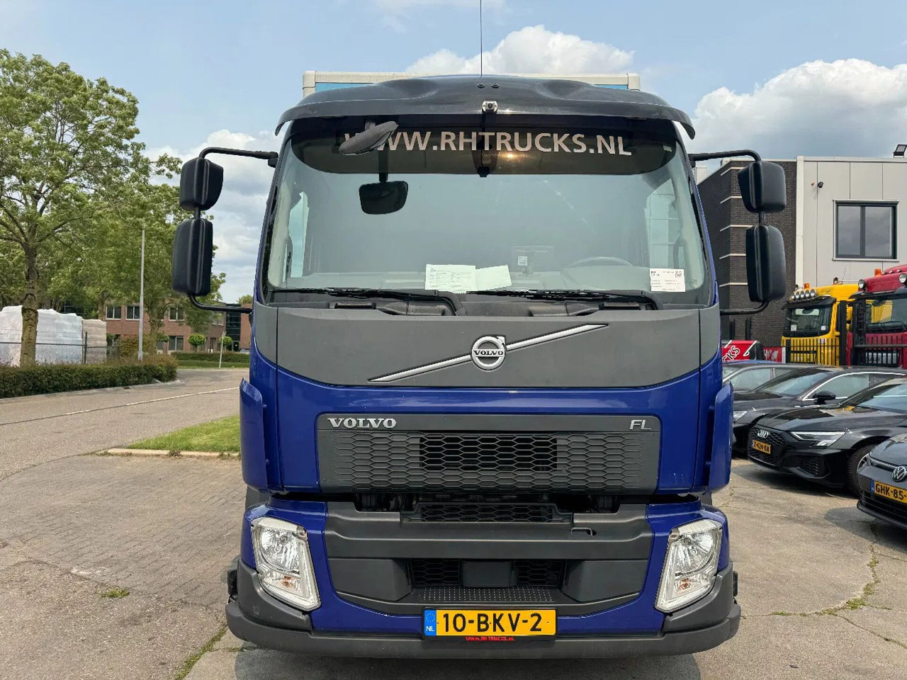 Volvo FL 250 4X2 - EURO 6 + DHOLLANDIA LIFT + TÜV 05-2 - Kravas automašīna ar slēgto virsbūvi: foto 3 Volvo FL 250 4X2 - EURO 6 + DHOLLANDIA LIFT + TÜV 05-2 - Kravas automašīna ar slēgto virsbūvi: foto 3