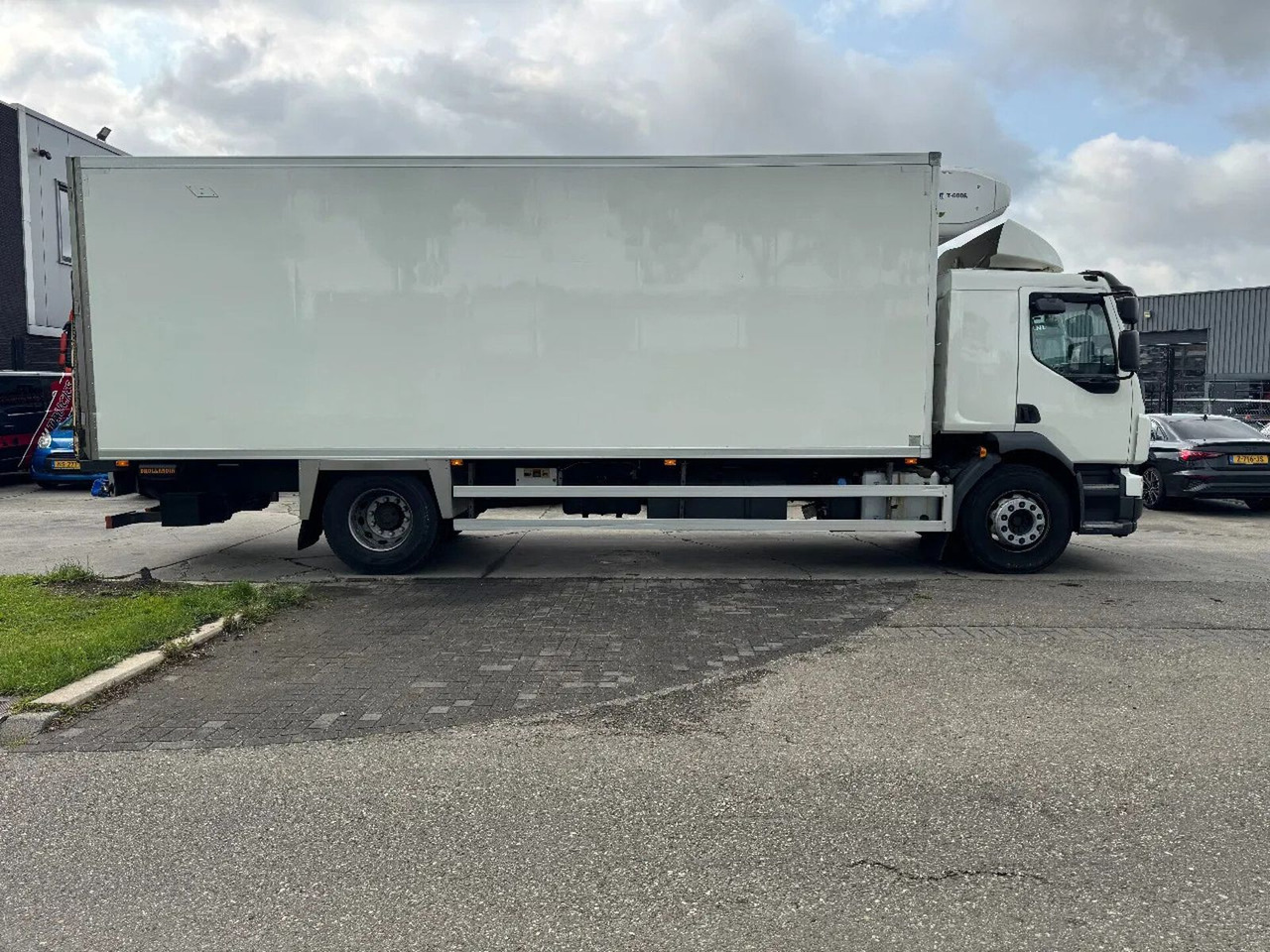 Volvo FL 250 4X2 EURO 6 THERMO KING TÜV TILL 03-2026 - Kravas automašīna refrižerators: foto 5 Volvo FL 250 4X2 EURO 6 THERMO KING TÜV TILL 03-2026 - Kravas automašīna refrižerators: foto 5