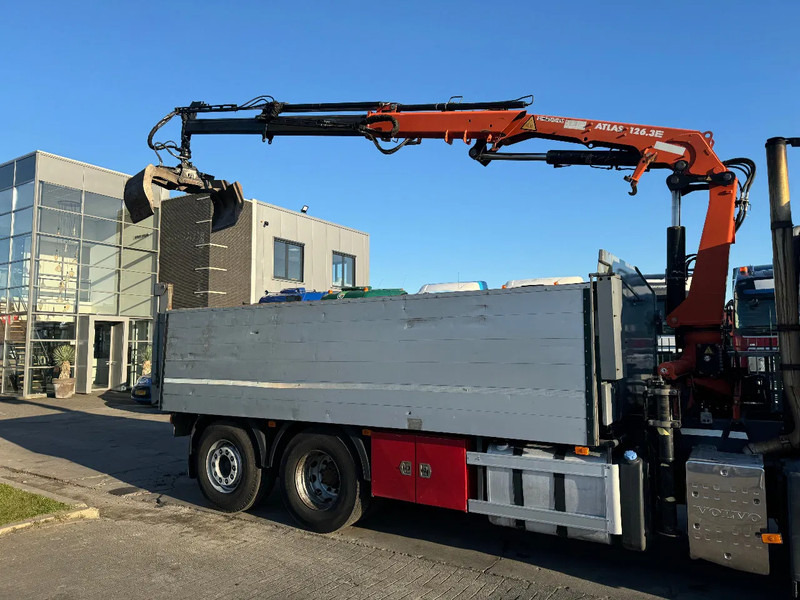Kravas automašīna pašizgāzējs, Kravas auto ar manipulatoru Volvo FM 330 6X2 - EURO 5 + ATLAS 126.3E A2 + REMOTE + LIFT/STEERING AXLE: foto 6 Kravas automašīna pašizgāzējs, Kravas auto ar manipulatoru Volvo FM 330 6X2 - EURO 5 + ATLAS 126.3E A2 + REMOTE + LIFT/STEERING AXLE: foto 6
