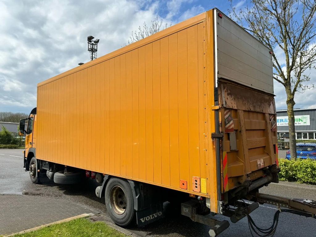Volvo FM 370 4X2 EURO 6 + CARGOBOX + CARGOLIFT ZEPRO - Kravas automašīna ar slēgto virsbūvi: foto 5 Volvo FM 370 4X2 EURO 6 + CARGOBOX + CARGOLIFT ZEPRO - Kravas automašīna ar slēgto virsbūvi: foto 5