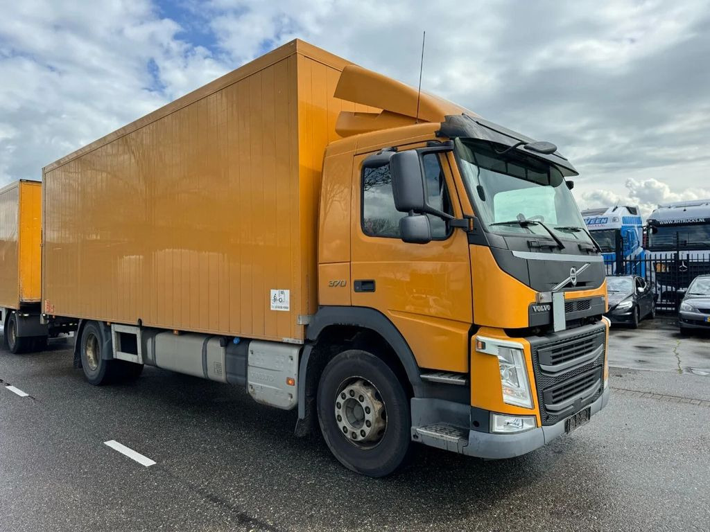 Volvo FM 370 4X2 EURO 6 + CARGOBOX + CARGOLIFT ZEPRO - Kravas automašīna ar slēgto virsbūvi: foto 3 Volvo FM 370 4X2 EURO 6 + CARGOBOX + CARGOLIFT ZEPRO - Kravas automašīna ar slēgto virsbūvi: foto 3