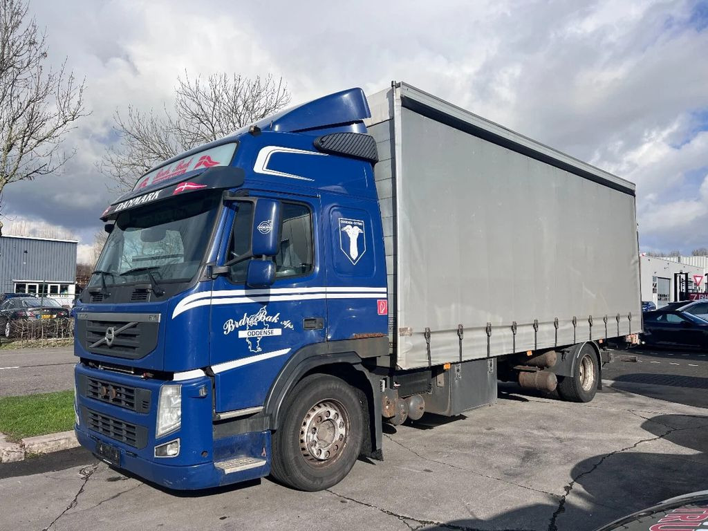 Volvo FM 370 4X2 EURO5 720x250x273 LOAD-LIFT - Kravas automašīna ar tentu: foto 3 Volvo FM 370 4X2 EURO5 720x250x273 LOAD-LIFT - Kravas automašīna ar tentu: foto 3