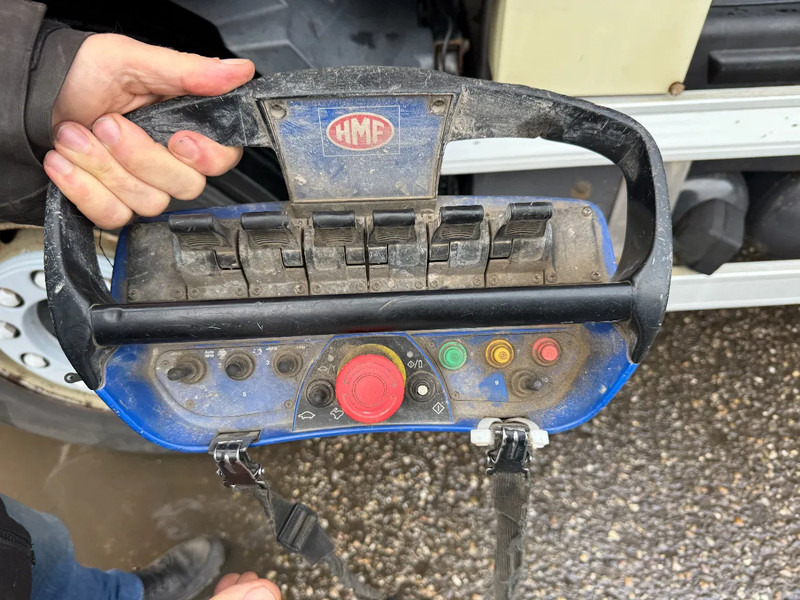 Volvo FM 420 8X2 EEV + HMF 2420-K3 + REMOTE + 5E & 6E FUNCTIE - Bortu kravas automašīna/ Platforma, Kravas auto ar manipulatoru: foto 5 Volvo FM 420 8X2 EEV + HMF 2420-K3 + REMOTE + 5E & 6E FUNCTIE - Bortu kravas automašīna/ Platforma, Kravas auto ar manipulatoru: foto 5