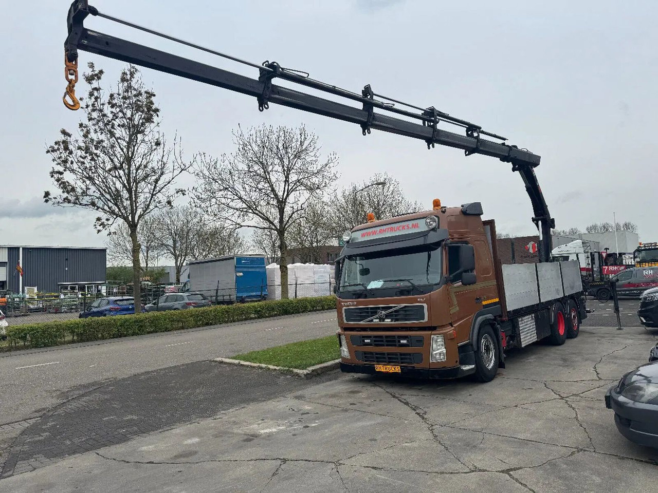 Volvo FM 500 6X2 EURO 5 HIAB 211 EP5 + REMOTE CONTROL - Kravas auto ar manipulatoru: foto 2 Volvo FM 500 6X2 EURO 5 HIAB 211 EP5 + REMOTE CONTROL - Kravas auto ar manipulatoru: foto 2