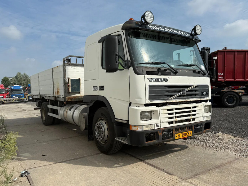 Volvo FM 7.290 4X2 - EURO 2 + MANUAL GEARBOX - Bortu kravas automašīna/ Platforma: foto 3 Volvo FM 7.290 4X2 - EURO 2 + MANUAL GEARBOX - Bortu kravas automašīna/ Platforma: foto 3