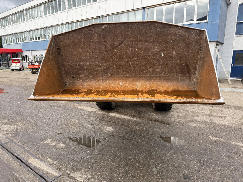 Volvo L120H, CE, 8314 UUR + CDC-STEERING - Riteņu iekrāvējs: foto 4 Volvo L120H, CE, 8314 UUR + CDC-STEERING - Riteņu iekrāvējs: foto 4