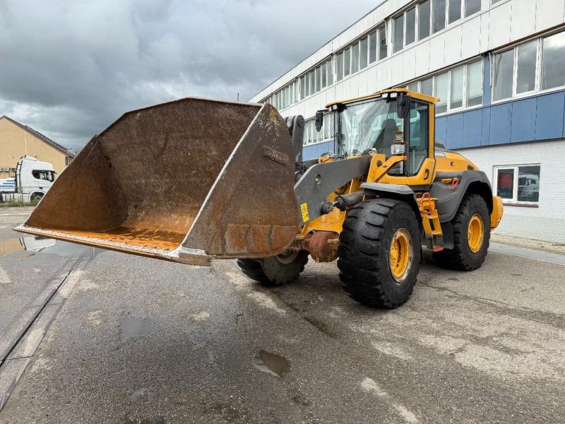 Volvo L120H, CE, 8314 UUR + CDC-STEERING - Riteņu iekrāvējs: foto 3 Volvo L120H, CE, 8314 UUR + CDC-STEERING - Riteņu iekrāvējs: foto 3