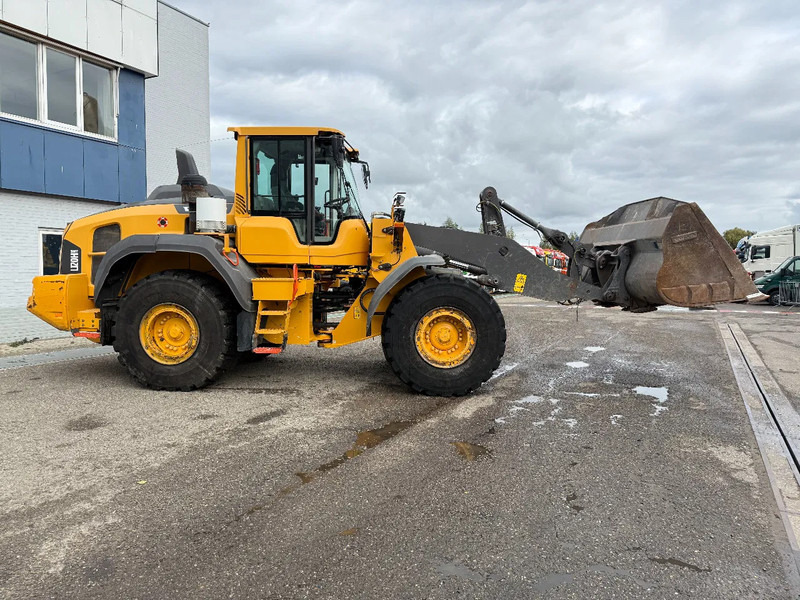 Volvo L120H, CE, 8314 UUR + CDC-STEERING - Riteņu iekrāvējs: foto 2 Volvo L120H, CE, 8314 UUR + CDC-STEERING - Riteņu iekrāvējs: foto 2