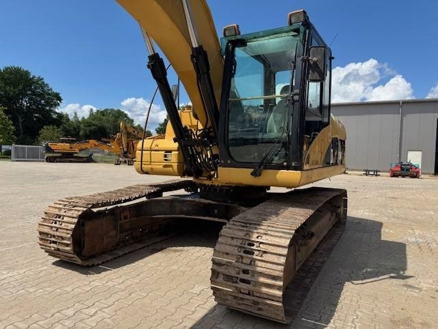 CAT 323 D L - Kāpurķēžu ekskavators: foto 4 CAT 323 D L - Kāpurķēžu ekskavators: foto 4
