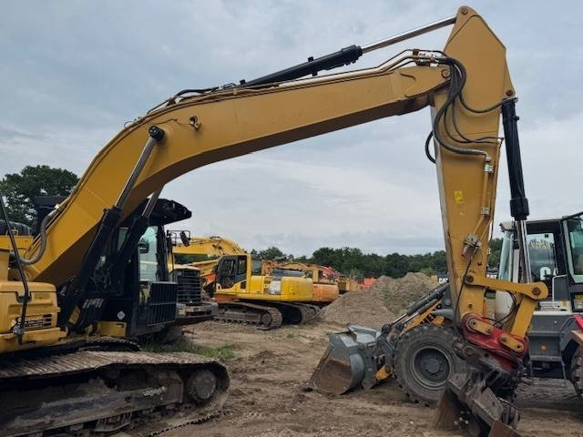 CAT 326 F L - Kāpurķēžu ekskavators: foto 4 CAT 326 F L - Kāpurķēžu ekskavators: foto 4