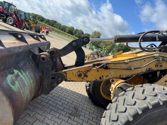 CAT 924 G - Riteņu iekrāvējs: foto 4 CAT 924 G - Riteņu iekrāvējs: foto 4