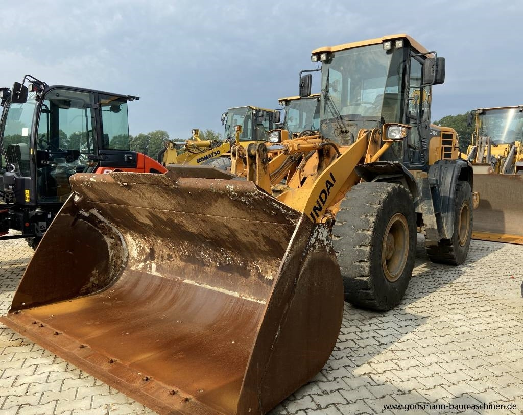 HYUNDAI HL 730-9A - Riteņu iekrāvējs: foto 1 HYUNDAI HL 730-9A - Riteņu iekrāvējs: foto 1