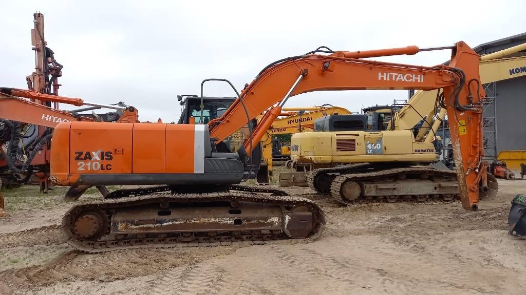 Hitachi ZX 210 LC-3 - Kāpurķēžu ekskavators: foto 4 Hitachi ZX 210 LC-3 - Kāpurķēžu ekskavators: foto 4