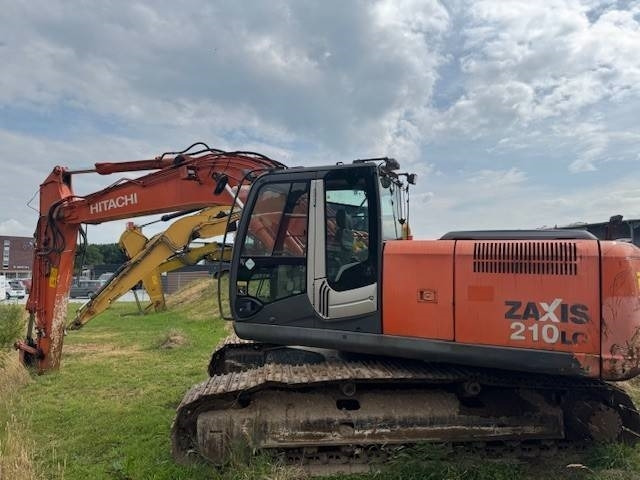 Hitachi ZX 210 LC - Kāpurķēžu ekskavators: foto 4 Hitachi ZX 210 LC - Kāpurķēžu ekskavators: foto 4