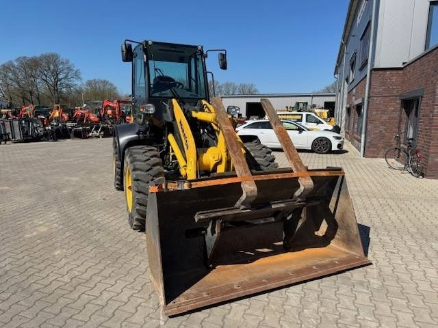 Komatsu WA 100 M - Riteņu iekrāvējs: foto 4 Komatsu WA 100 M - Riteņu iekrāvējs: foto 4