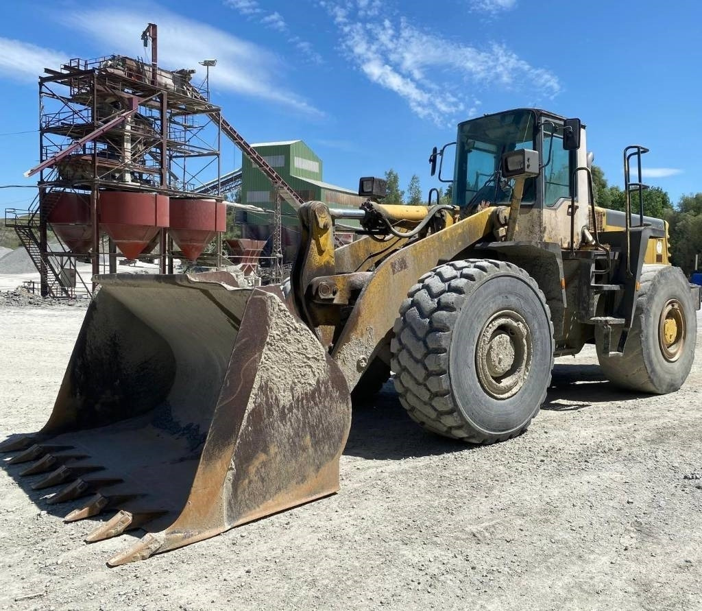 Komatsu WA 470-3 - Riteņu iekrāvējs: foto 1 Komatsu WA 470-3 - Riteņu iekrāvējs: foto 1