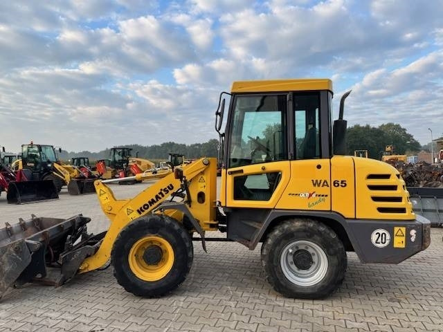 Komatsu WA 65-3 - Riteņu iekrāvējs: foto 2 Komatsu WA 65-3 - Riteņu iekrāvējs: foto 2