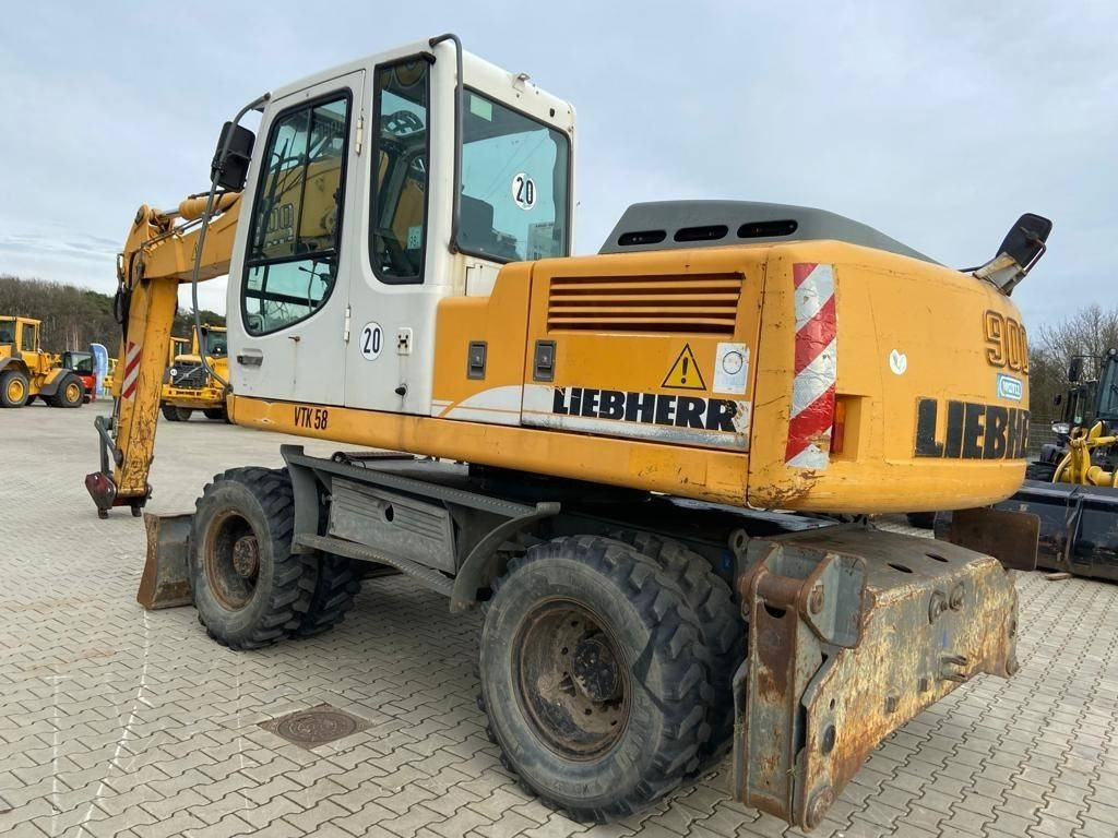 LIEBHERR A 900 C Lit. - Riteņu ekskavators: foto 1 LIEBHERR A 900 C Lit. - Riteņu ekskavators: foto 1