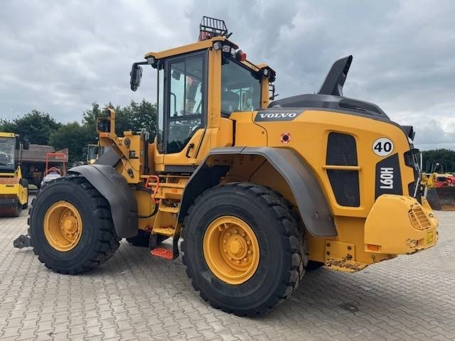 Volvo L 60 H - Riteņu iekrāvējs: foto 1 Volvo L 60 H - Riteņu iekrāvējs: foto 1