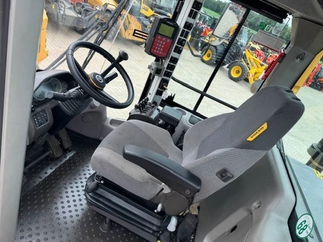 Volvo L 60 H - Riteņu iekrāvējs: foto 5 Volvo L 60 H - Riteņu iekrāvējs: foto 5