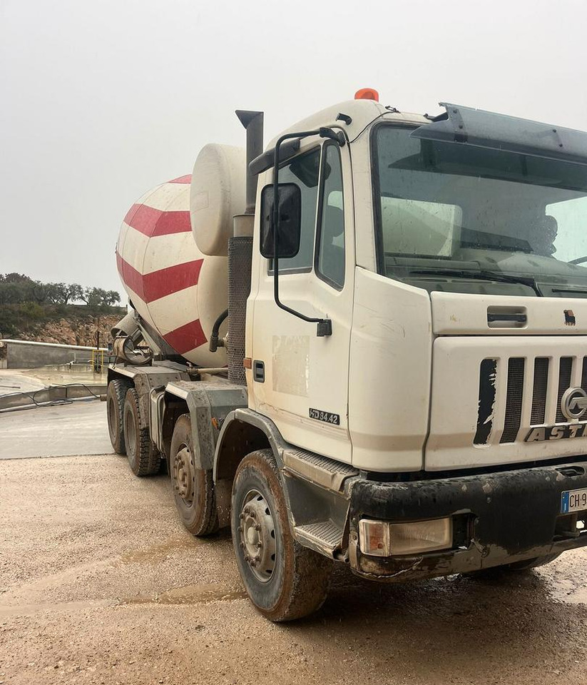 Autobetoniera Astra HD7 84 42 - Betonvedējs: foto 5 Autobetoniera Astra HD7 84 42 - Betonvedējs: foto 5