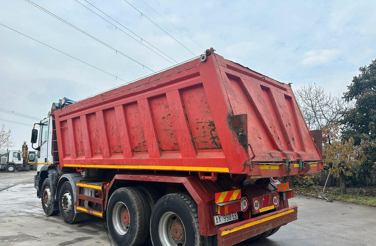 Iveco Eurotrakker 410 42 4 assi - Kravas automašīna pašizgāzējs: foto 4 Iveco Eurotrakker 410 42 4 assi - Kravas automašīna pašizgāzējs: foto 4