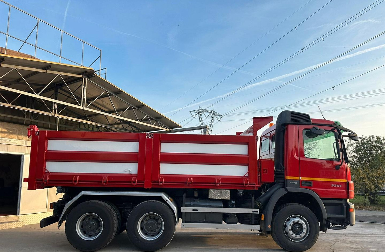 Mercedes Actros 3 assi 33 51 euro 5 - Bortu kravas automašīna/ Platforma: foto 4 Mercedes Actros 3 assi 33 51 euro 5 - Bortu kravas automašīna/ Platforma: foto 4