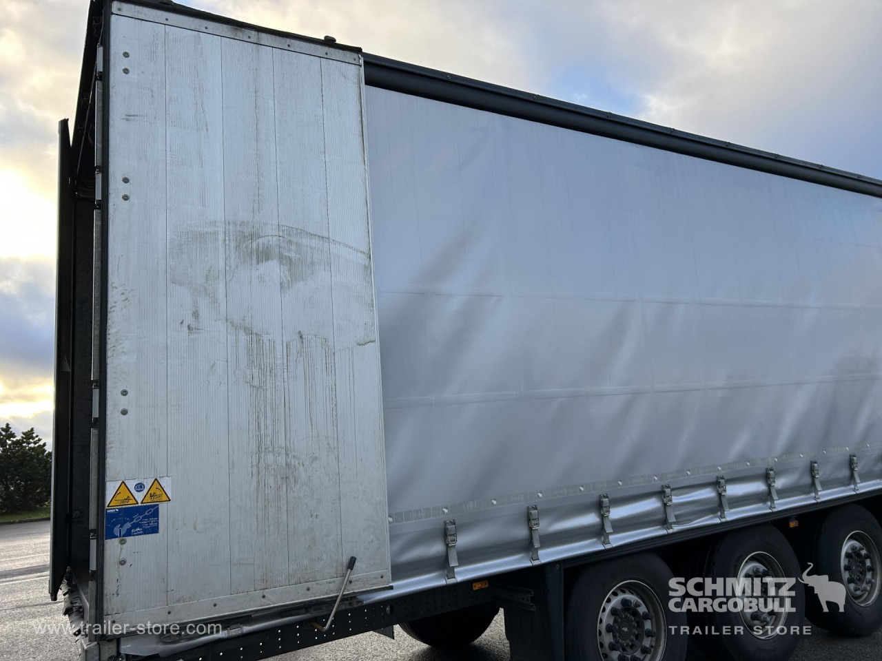SCHMITZ Curtainsider Standard - Tenta puspiekabe: foto 3 SCHMITZ Curtainsider Standard - Tenta puspiekabe: foto 3