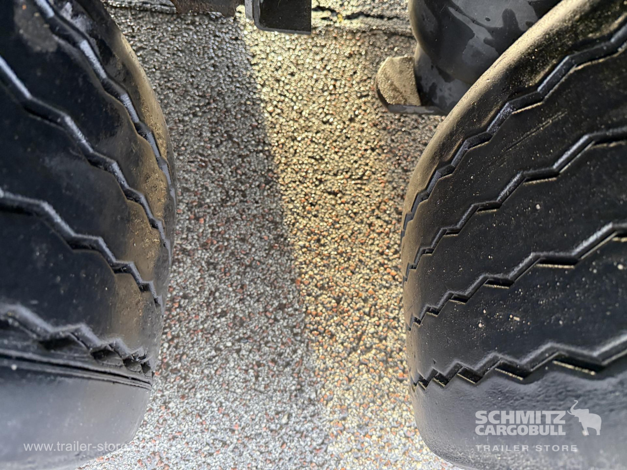 SCHMITZ Curtainsider Standard - Tenta puspiekabe: foto 5 SCHMITZ Curtainsider Standard - Tenta puspiekabe: foto 5