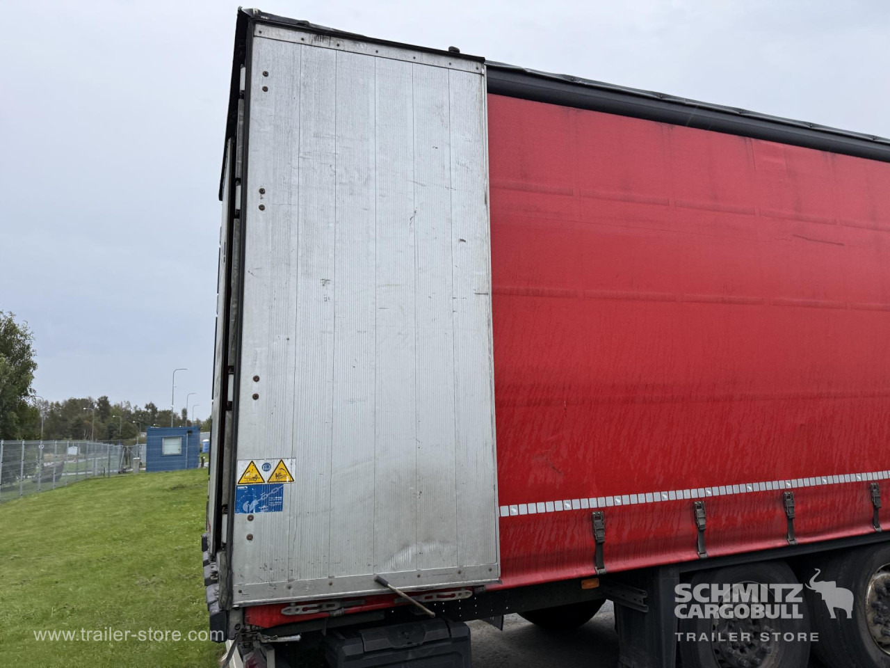 SCHMITZ Curtainsider Standard - Tenta puspiekabe: foto 3 SCHMITZ Curtainsider Standard - Tenta puspiekabe: foto 3